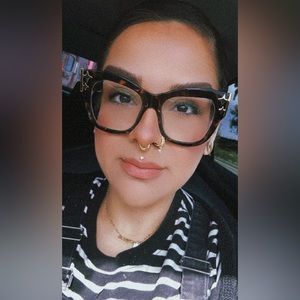 Meet your Posher, Rosario